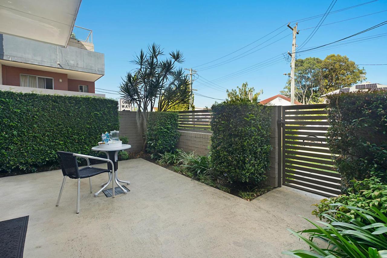 Newcastle Short Stay Accommodation - Birmingham Garden Townhouses Exterior photo